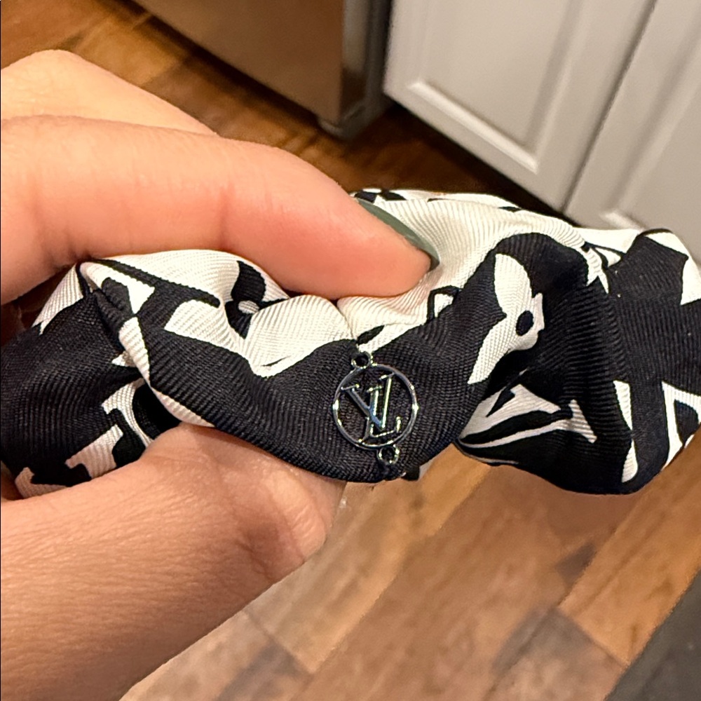 Louis Vuitton Let’s Go BB Hair Scunchy - Picture 2 of 3